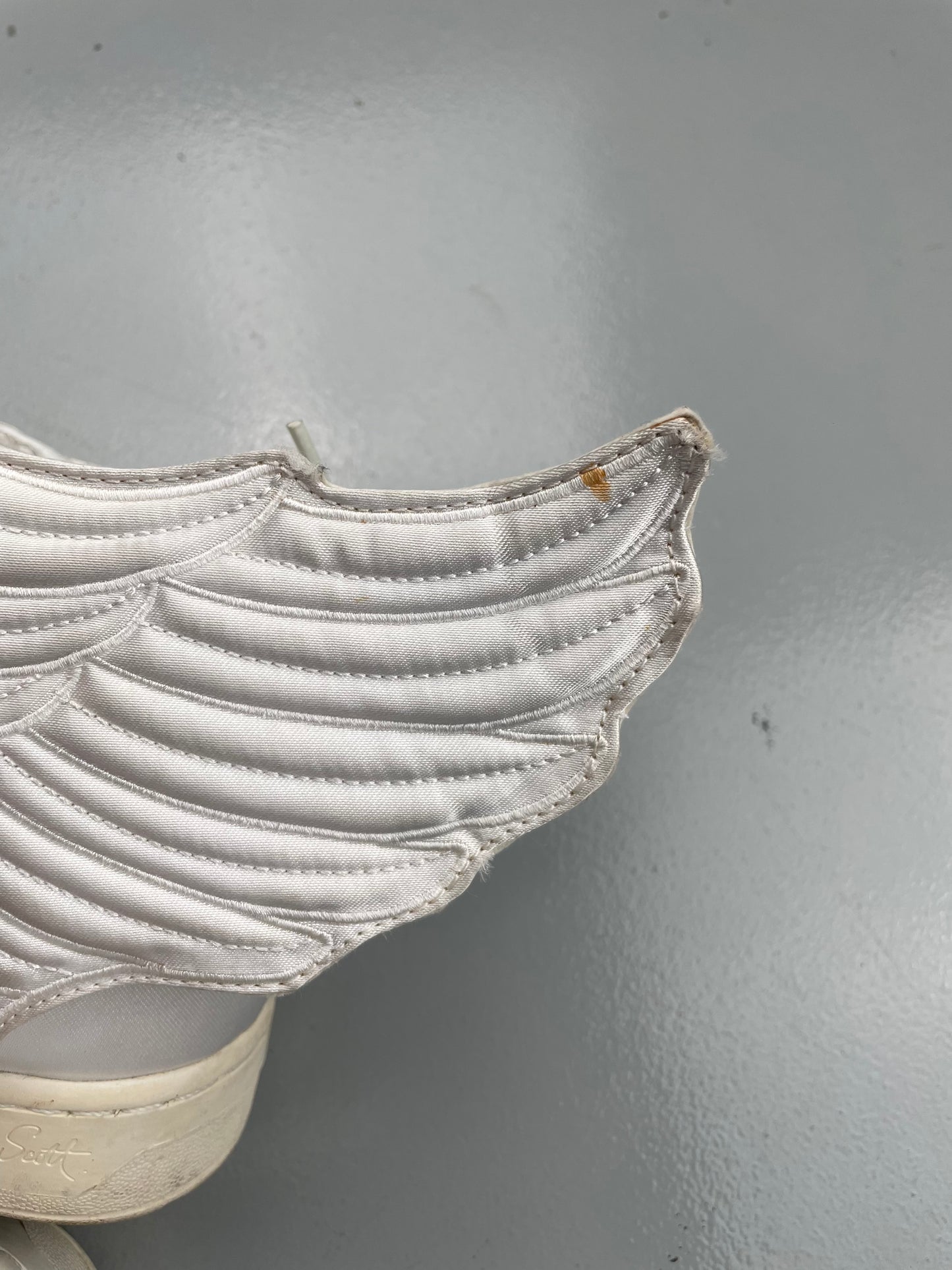adidas Originals by Jeremy Scott X 2NE1 S/S 2012 JS Wings 2.0 "Satin" - size 36 2/3