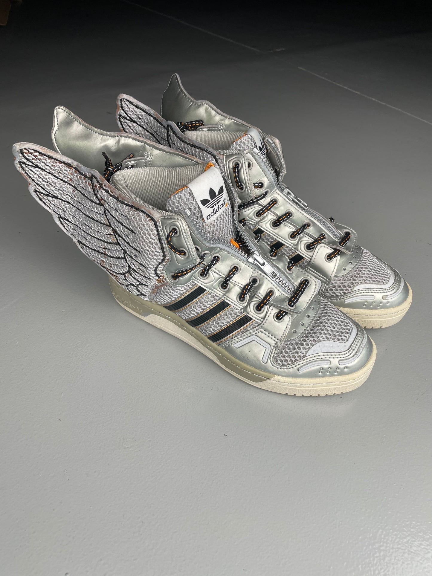 adidas Originals by Jeremy Scott A/W 2012 JS Wings 2.0 (Metallic Silver) - size 39 1/3
