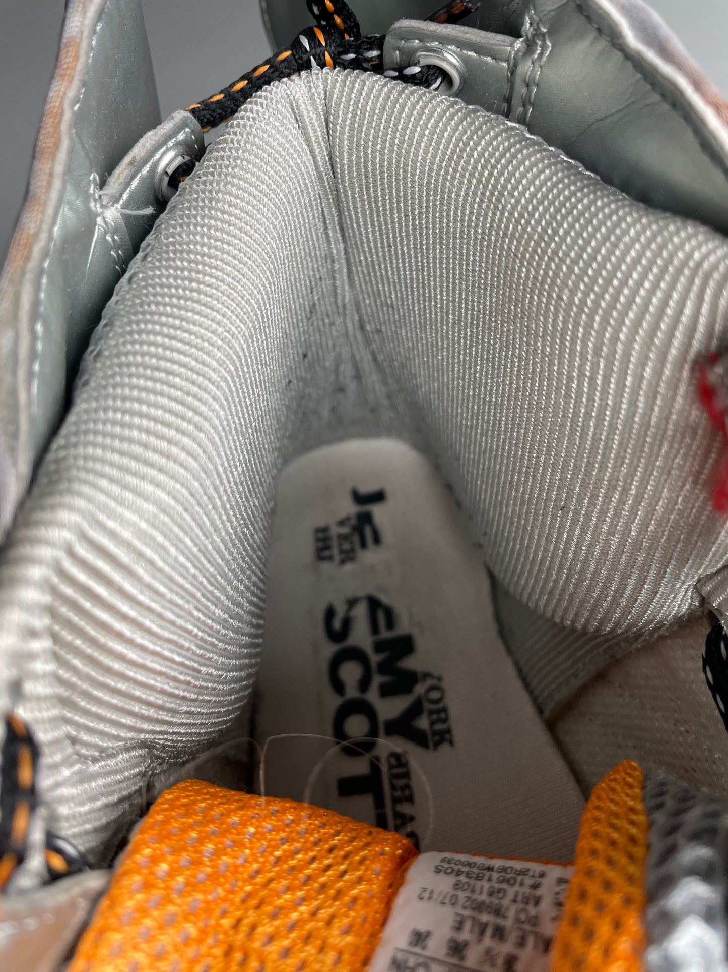 adidas Originals by Jeremy Scott A/W 2012 JS Wings 2.0 (Metallic Silver) - size 39 1/3