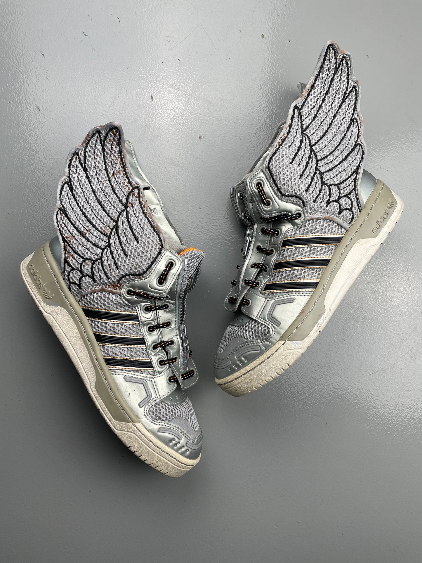 adidas Originals by Jeremy Scott A/W 2012 JS Wings 2.0 (Metallic Silver) - size 39 1/3