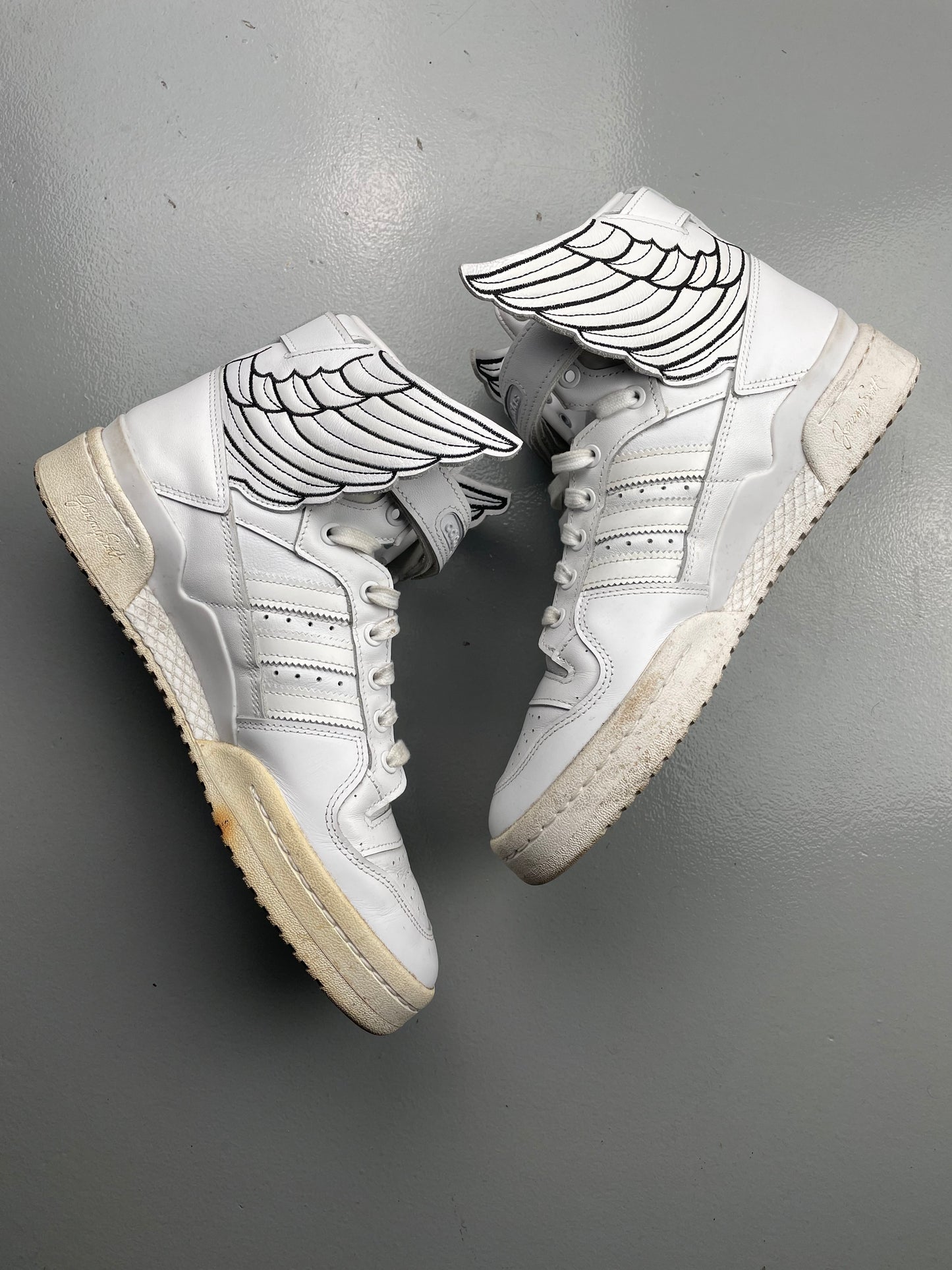 adidas Originals by Jeremy Scott 2022 JS Wings 4.0 (white) - size 43 1/3