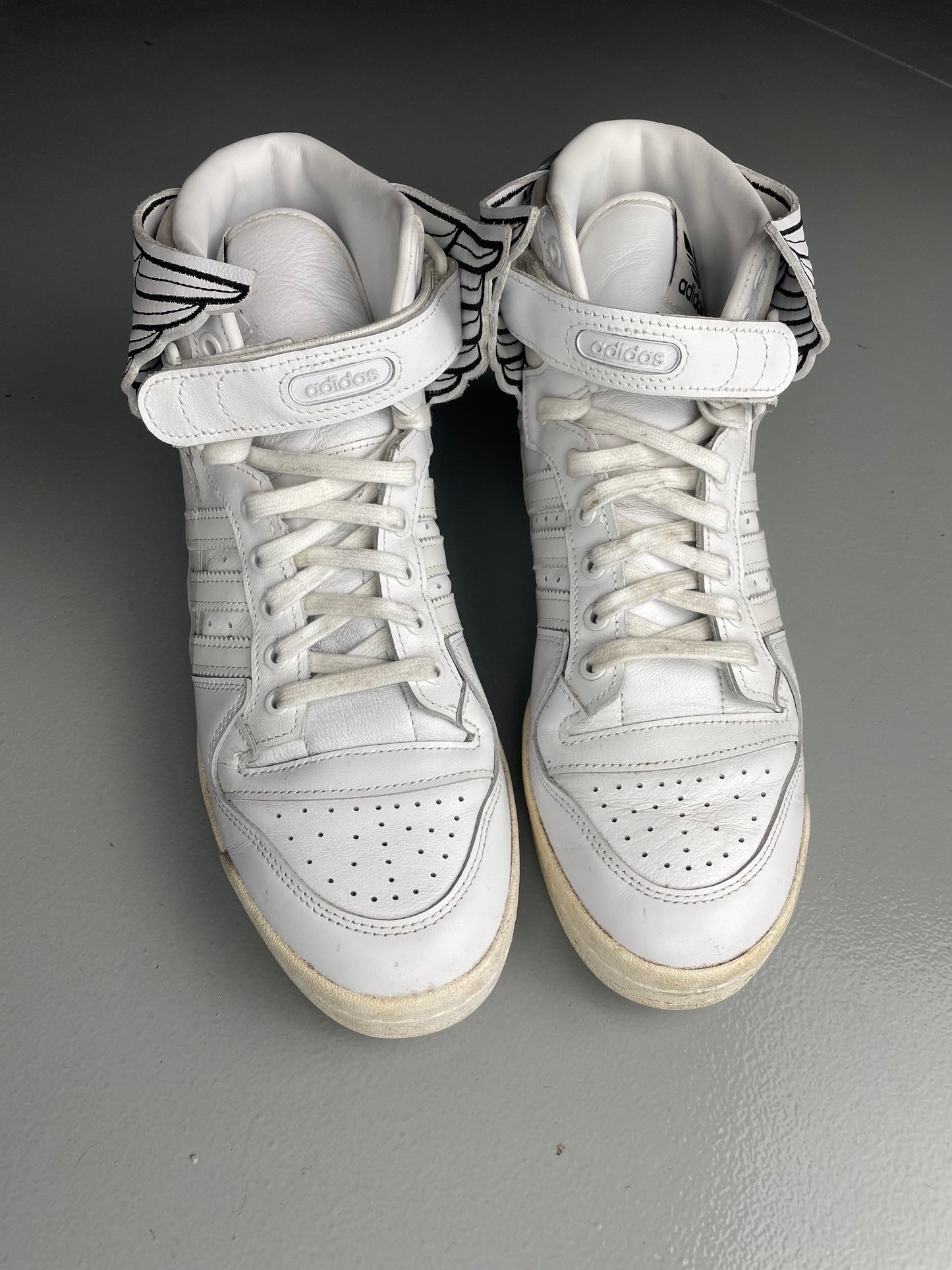 adidas Originals by Jeremy Scott 2022 JS Wings 4.0 (white) - size 43 1/3