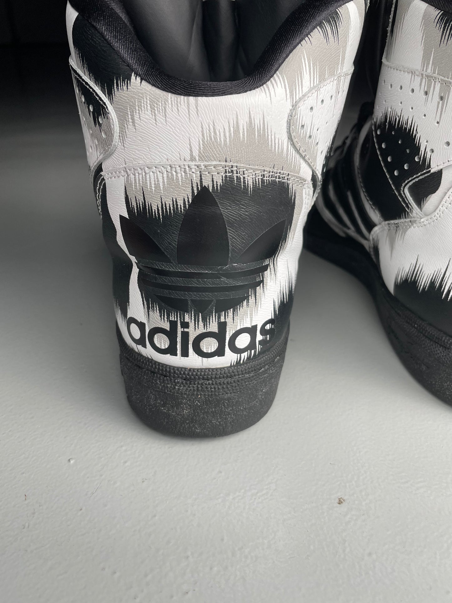 adidas Originals by Jeremy Scott A/W 2015 Instinct Hi G Leo - size 47 1/3