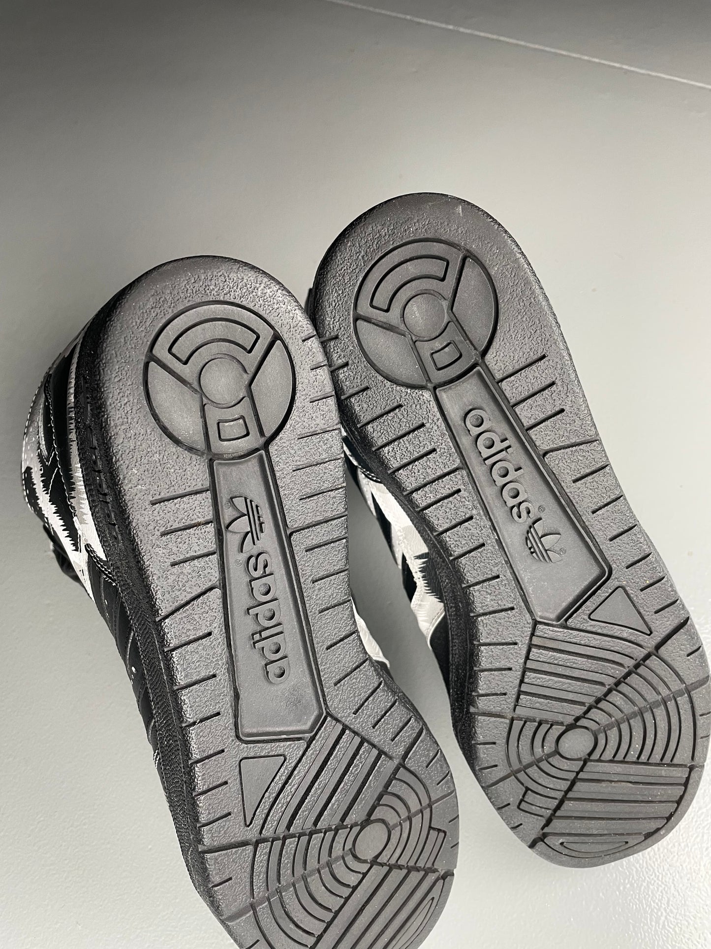 adidas Originals by Jeremy Scott A/W 2015 Instinct Hi G Leo - size 47 1/3