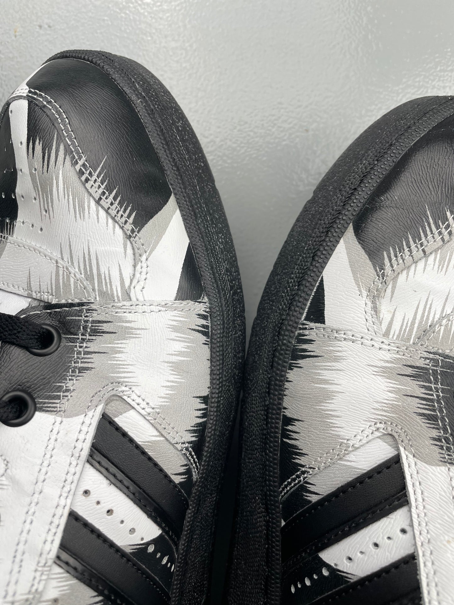 adidas Originals by Jeremy Scott A/W 2015 Instinct Hi G Leo - size 47 1/3