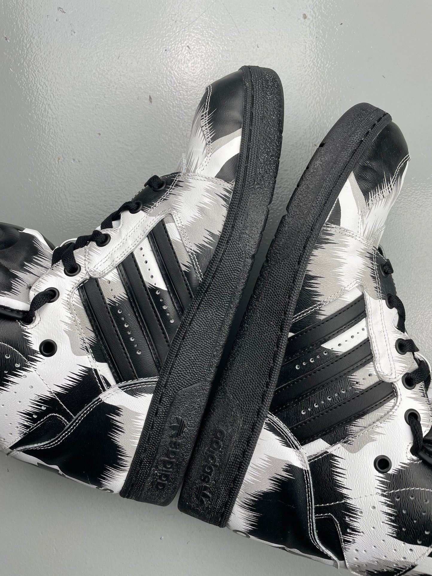 adidas Originals by Jeremy Scott A/W 2015 Instinct Hi G Leo - size 47 1/3