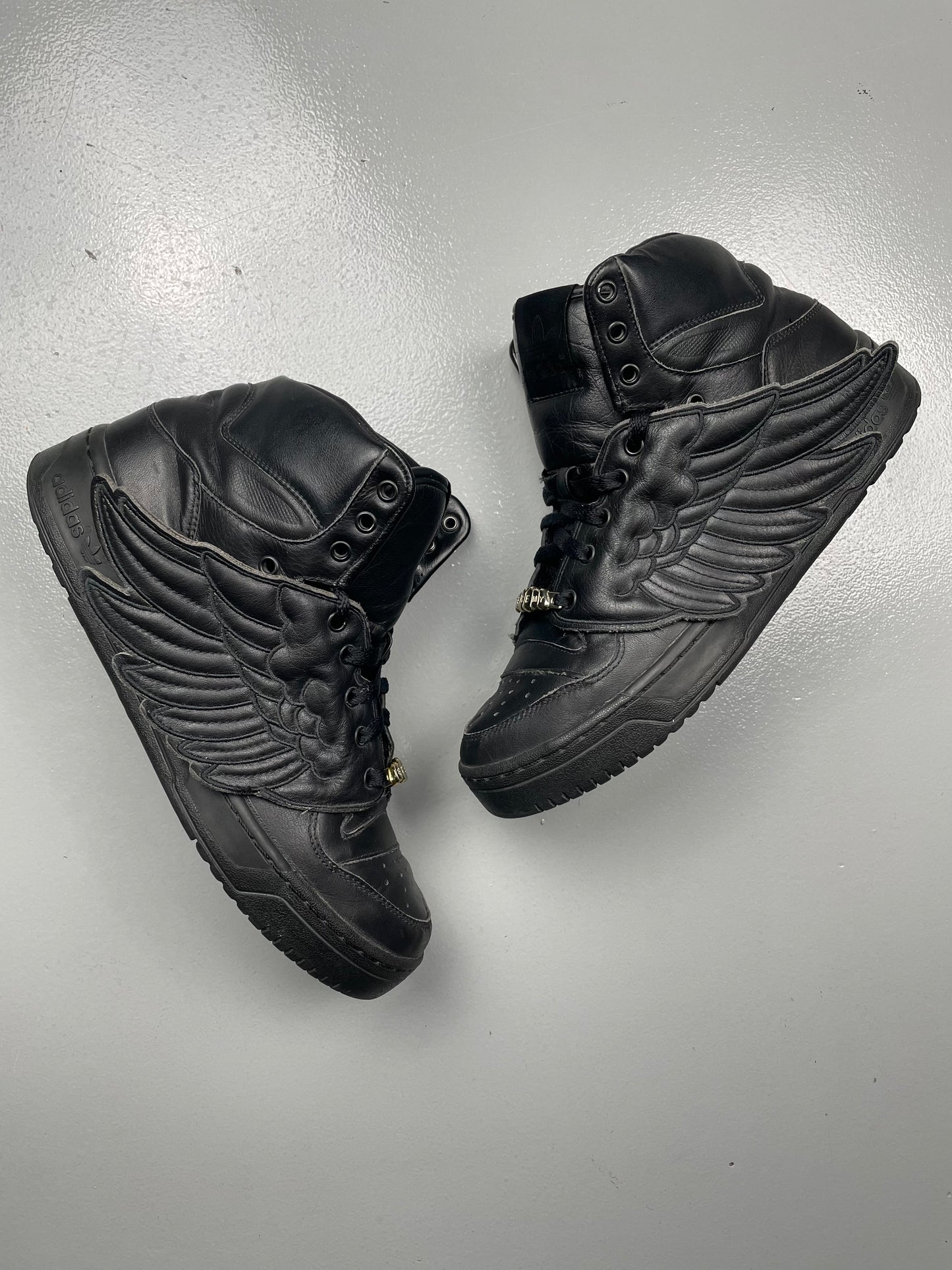 adidas Originals by Jeremy Scott A/W 2009 JS Wings (black) - size 42 2/3