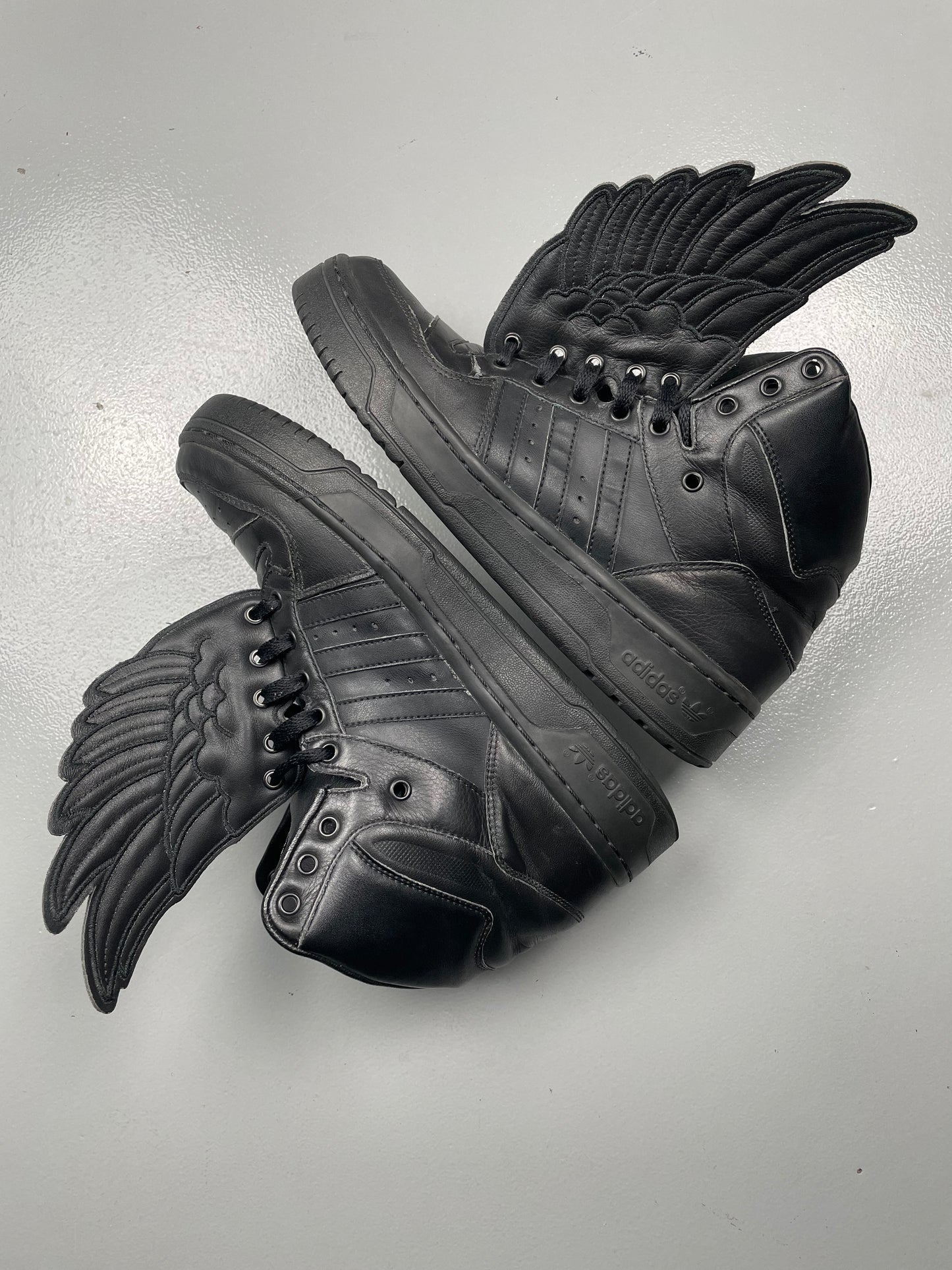 adidas Originals by Jeremy Scott A/W 2009 JS Wings (black) - size 42 2/3