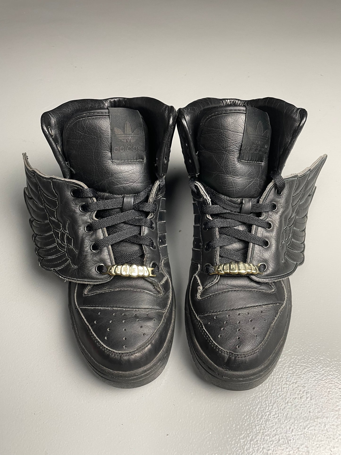 adidas Originals by Jeremy Scott A/W 2009 JS Wings (black) - size 42 2/3