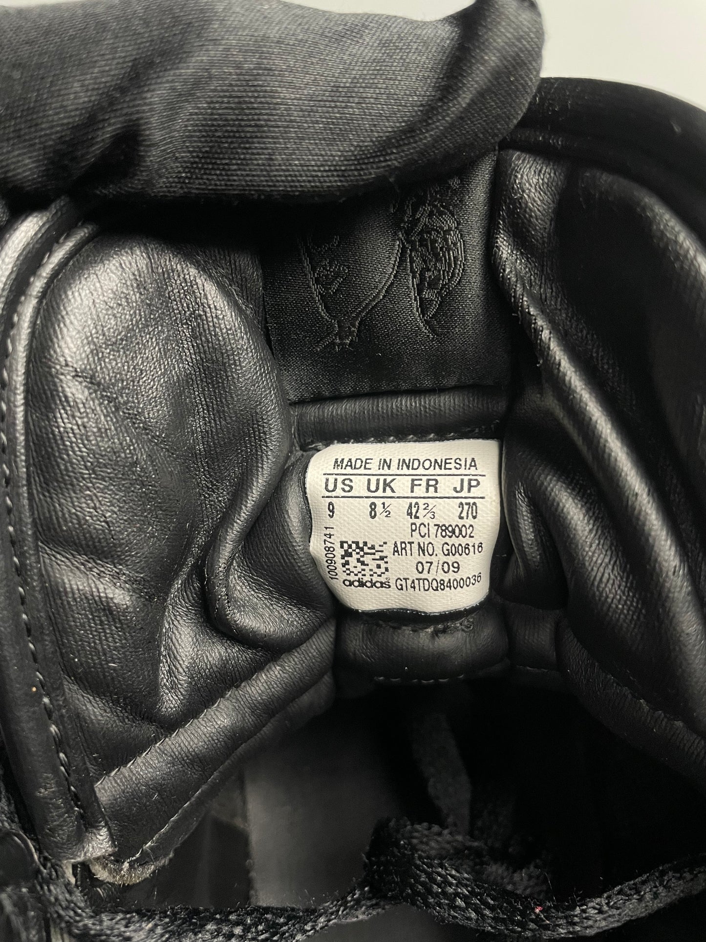 adidas Originals by Jeremy Scott A/W 2009 JS Wings (black) - size 42 2/3