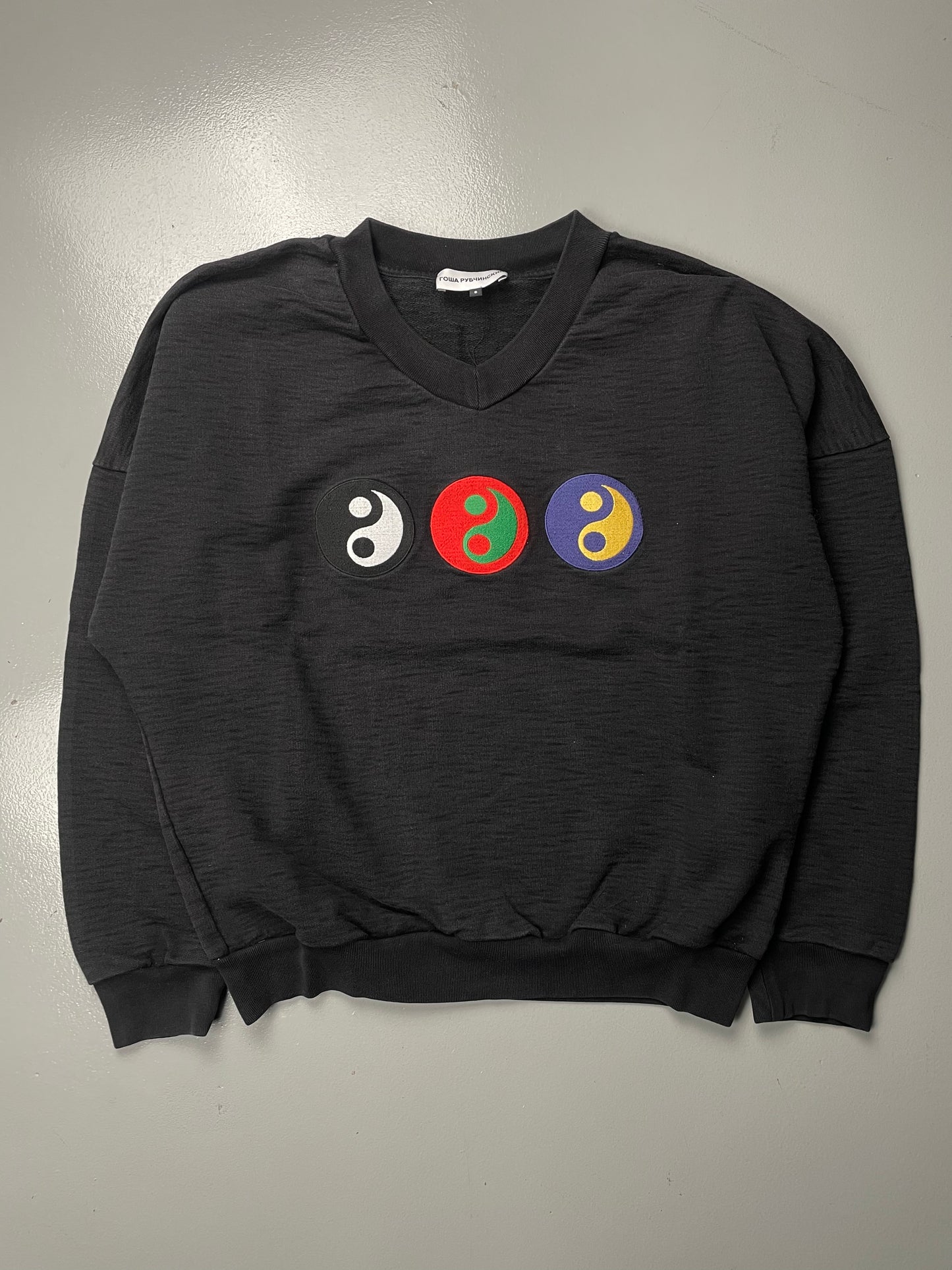 Gosha Rubchinskiy S/S 2017 Yin-Yang V-neck sweatshirt - size S