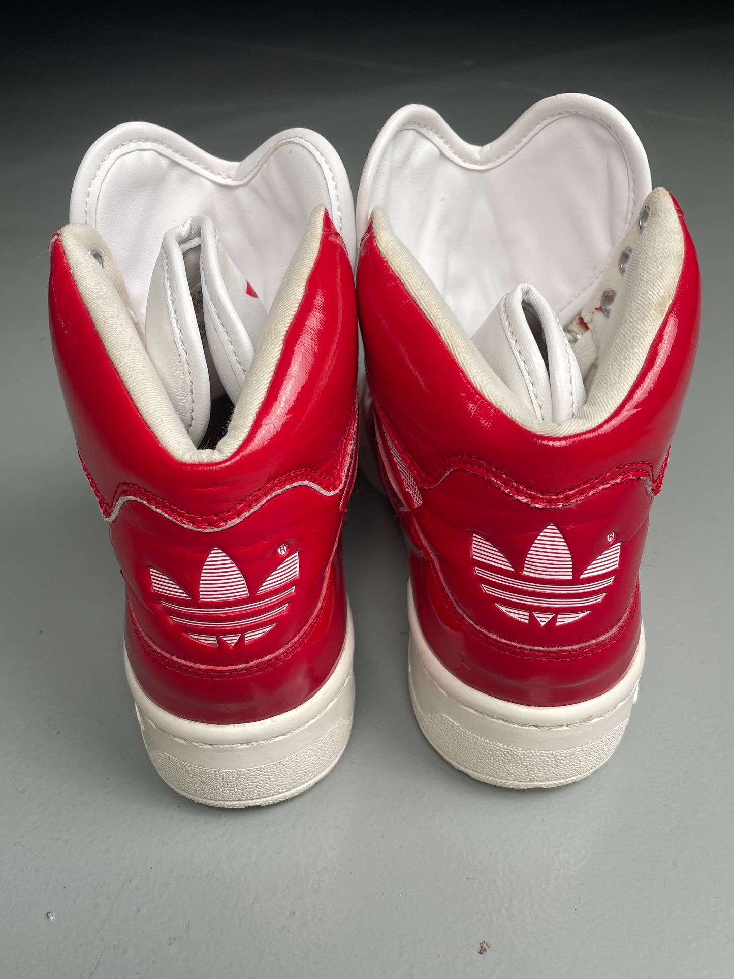 2012 adidas Originals Metro Attitude Logo Heart (red) - size 36