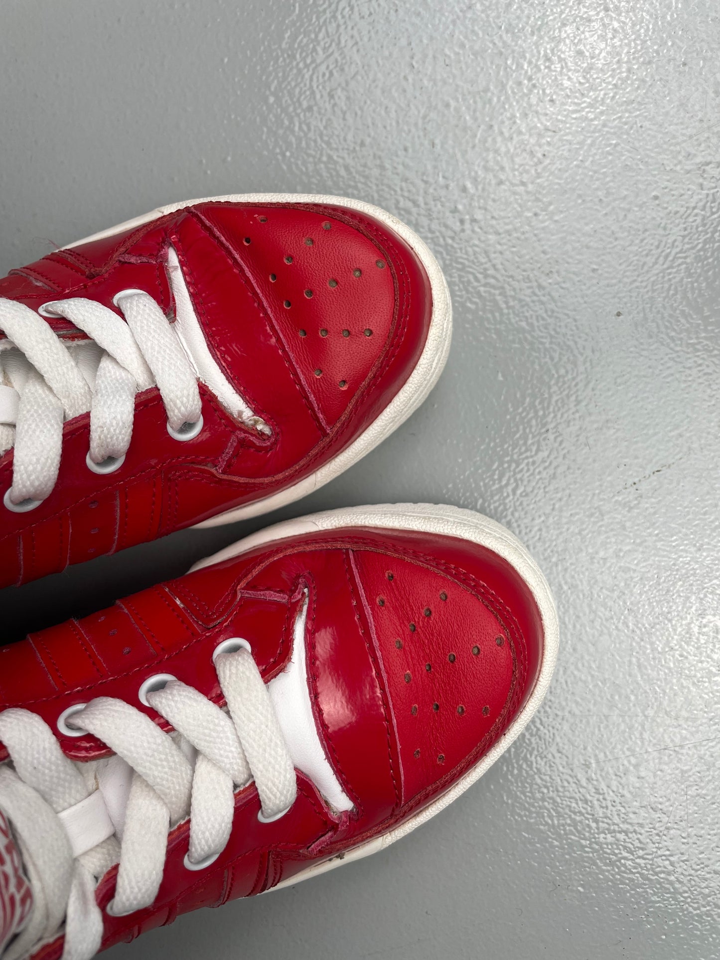 2012 adidas Originals Metro Attitude Logo Heart (red) - size 36