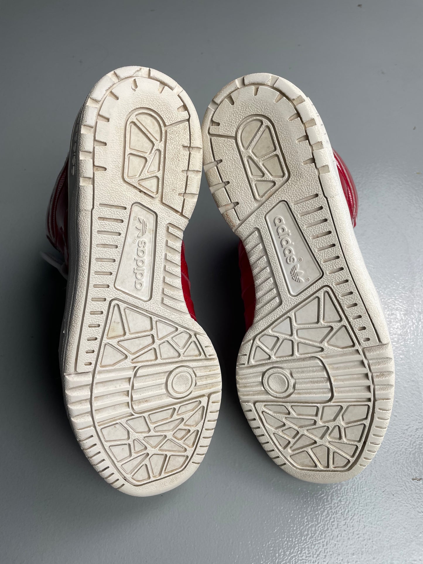 2012 adidas Originals Metro Attitude Logo Heart (red) - size 36