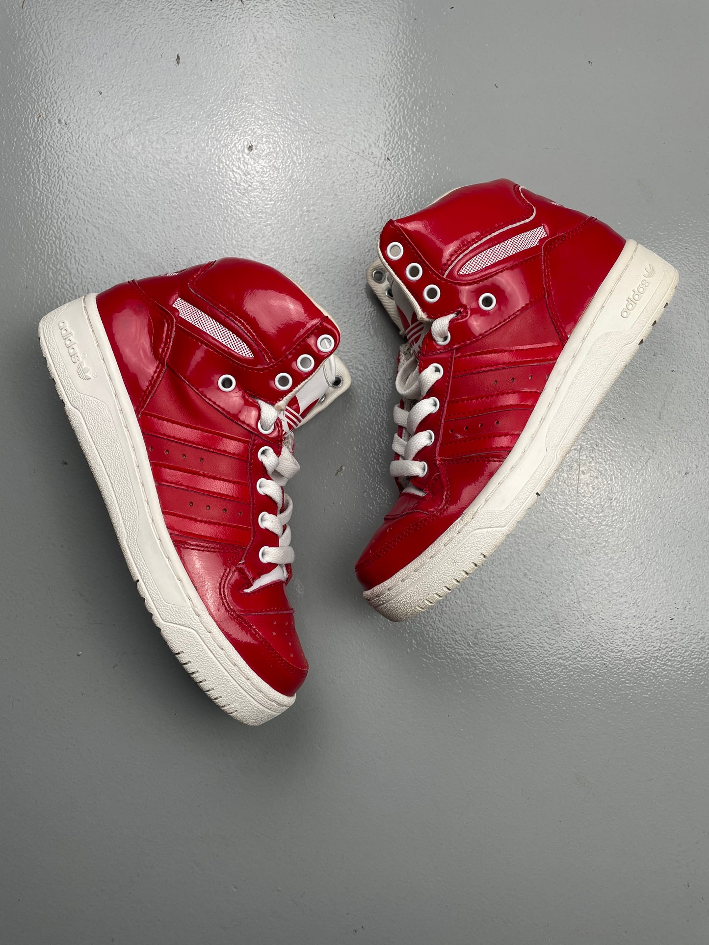 2012 adidas Originals Metro Attitude Logo Heart (red) - size 36