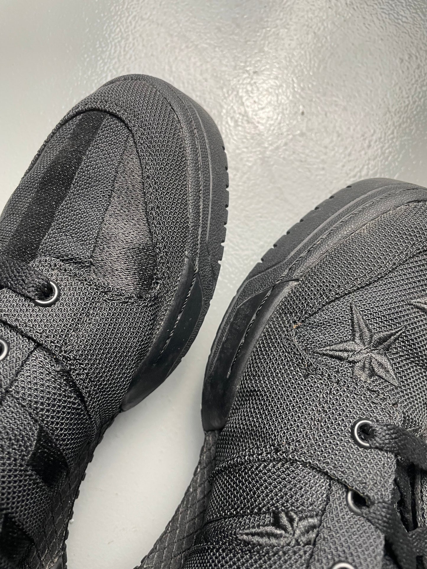 adidas Originals by Jeremy Scott X A$AP Rocky 2013 JS Wings 2.0 Black Flag - size 43 1/3