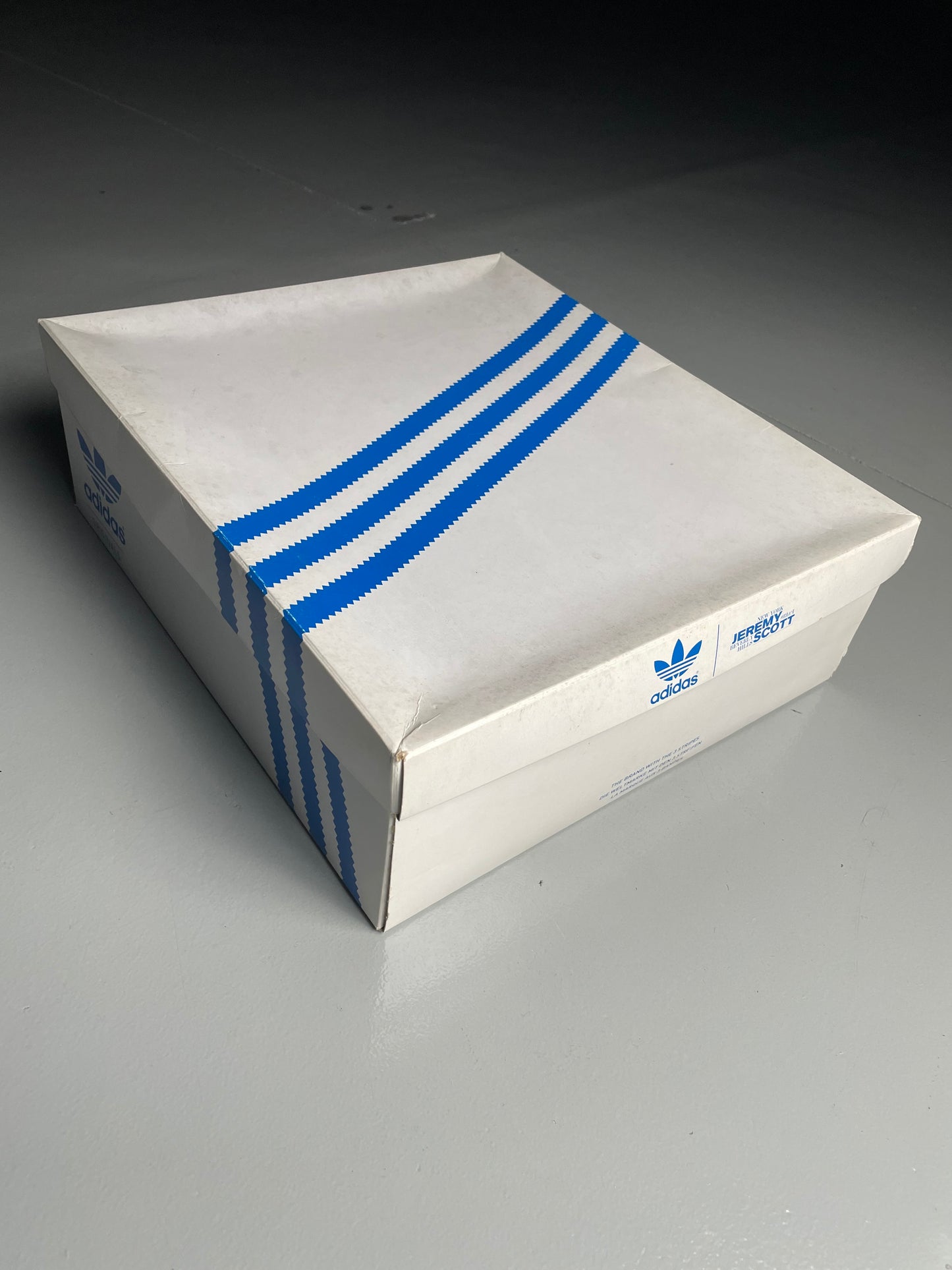 adidas Originals by Jeremy Scott X A$AP Rocky 2013 JS Wings 2.0 Black Flag - size 43 1/3