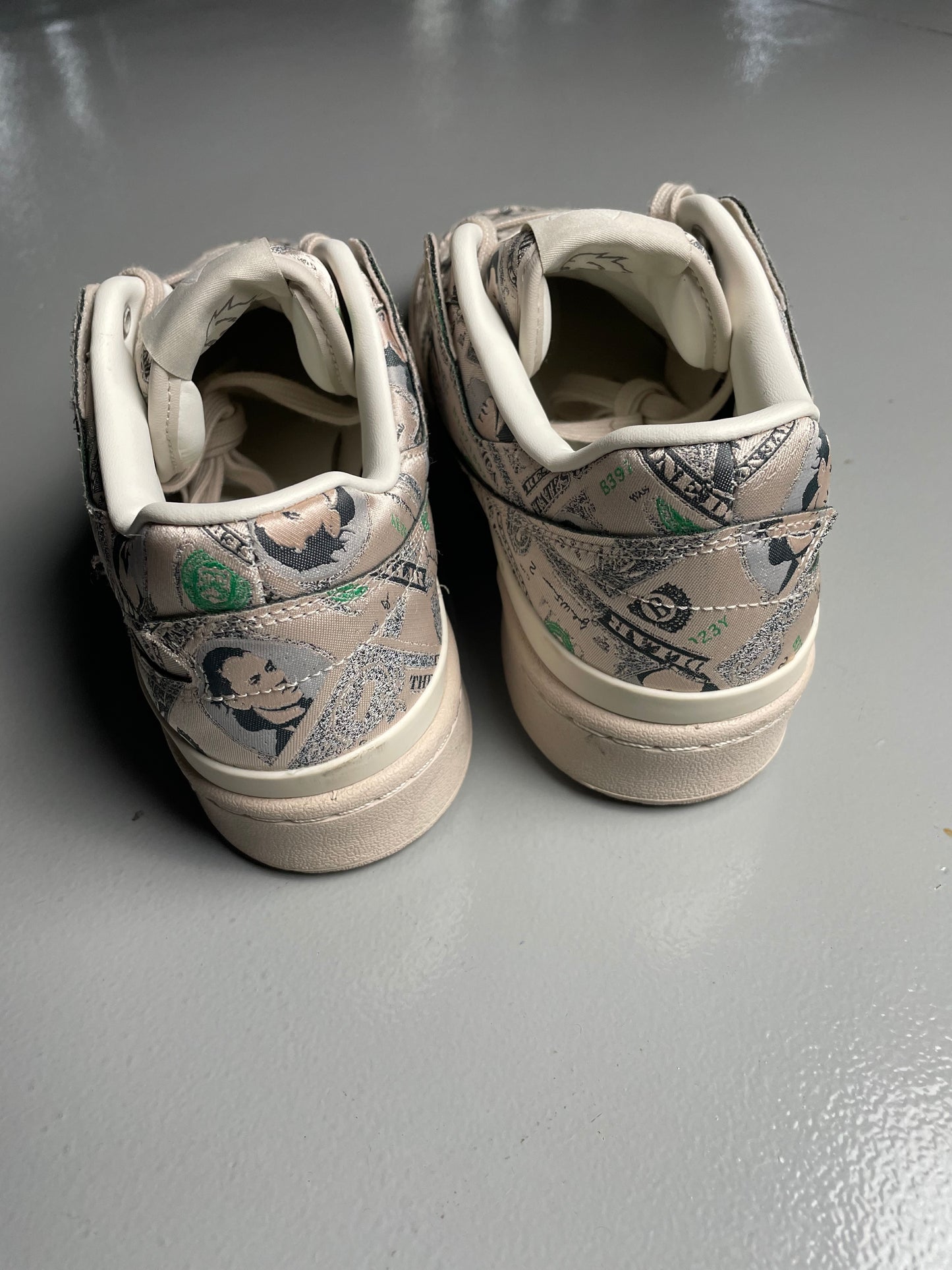 2021 adidas Originals by Jeremy Scott JS Forum Money Lo (no wings) - size 42 2/3