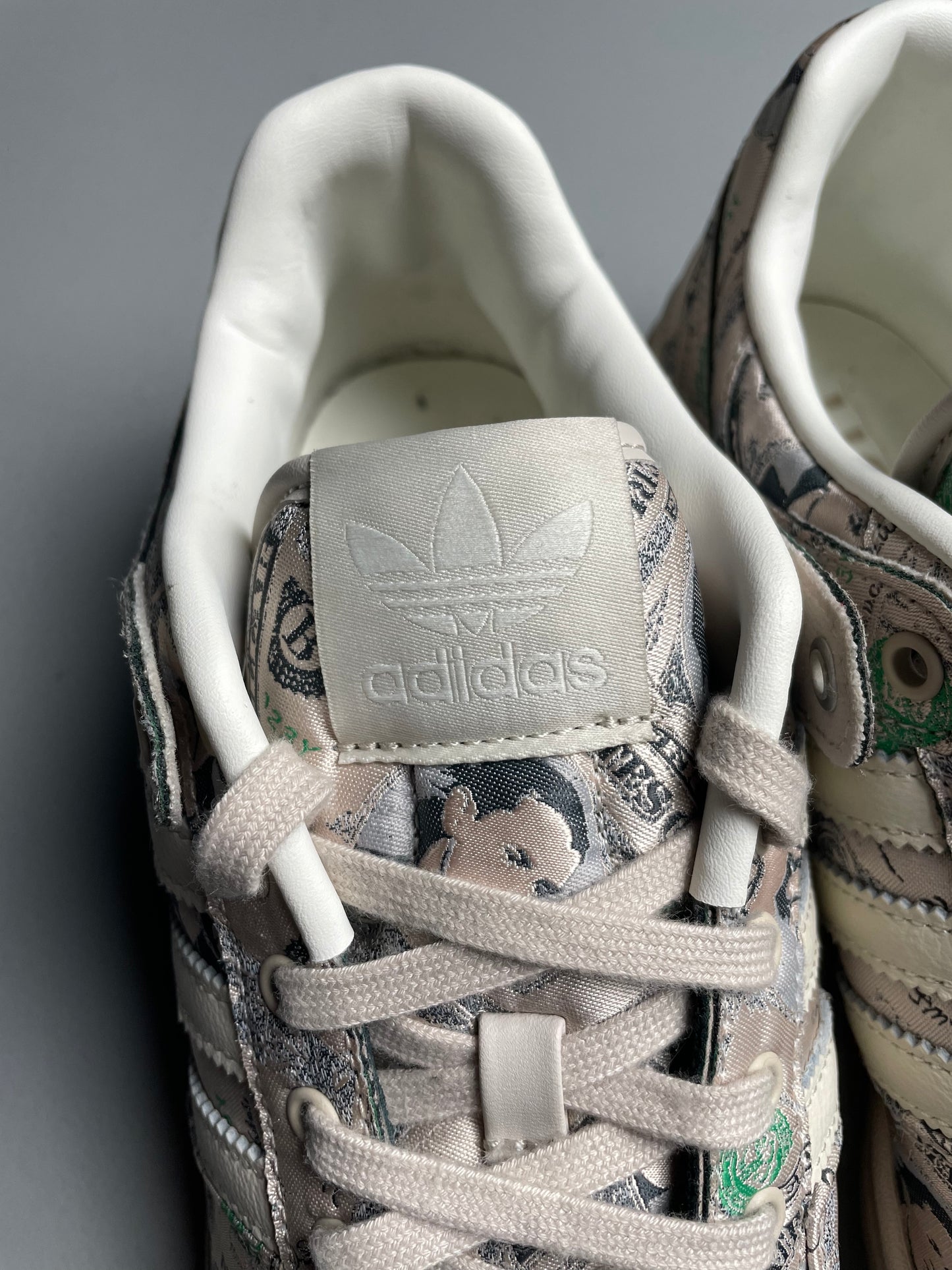 2021 adidas Originals by Jeremy Scott JS Forum Money Lo (no wings) - size 42 2/3