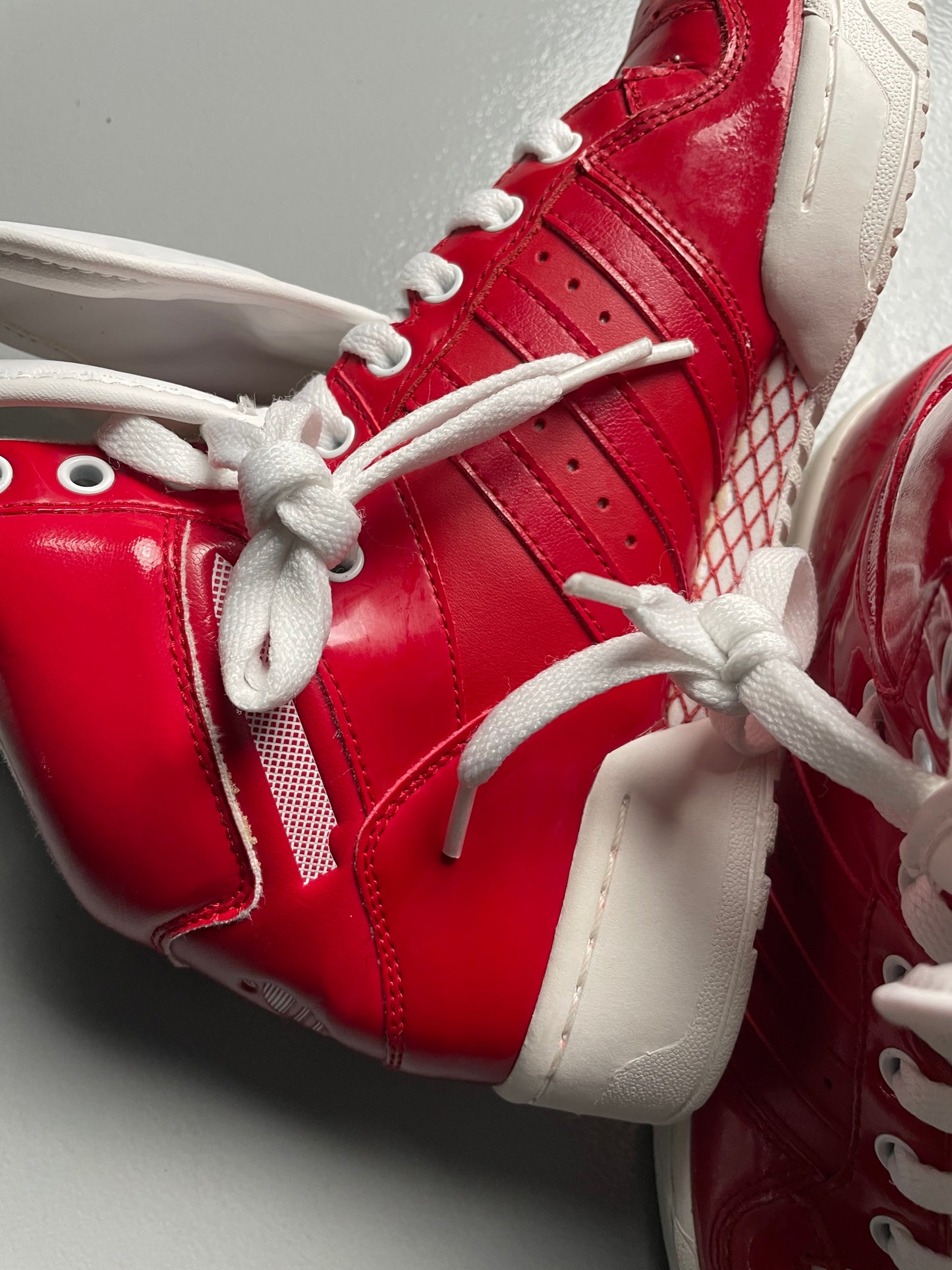 2012 adidas Originals Metro Attitude Logo Heart (red) - size 38 2/3