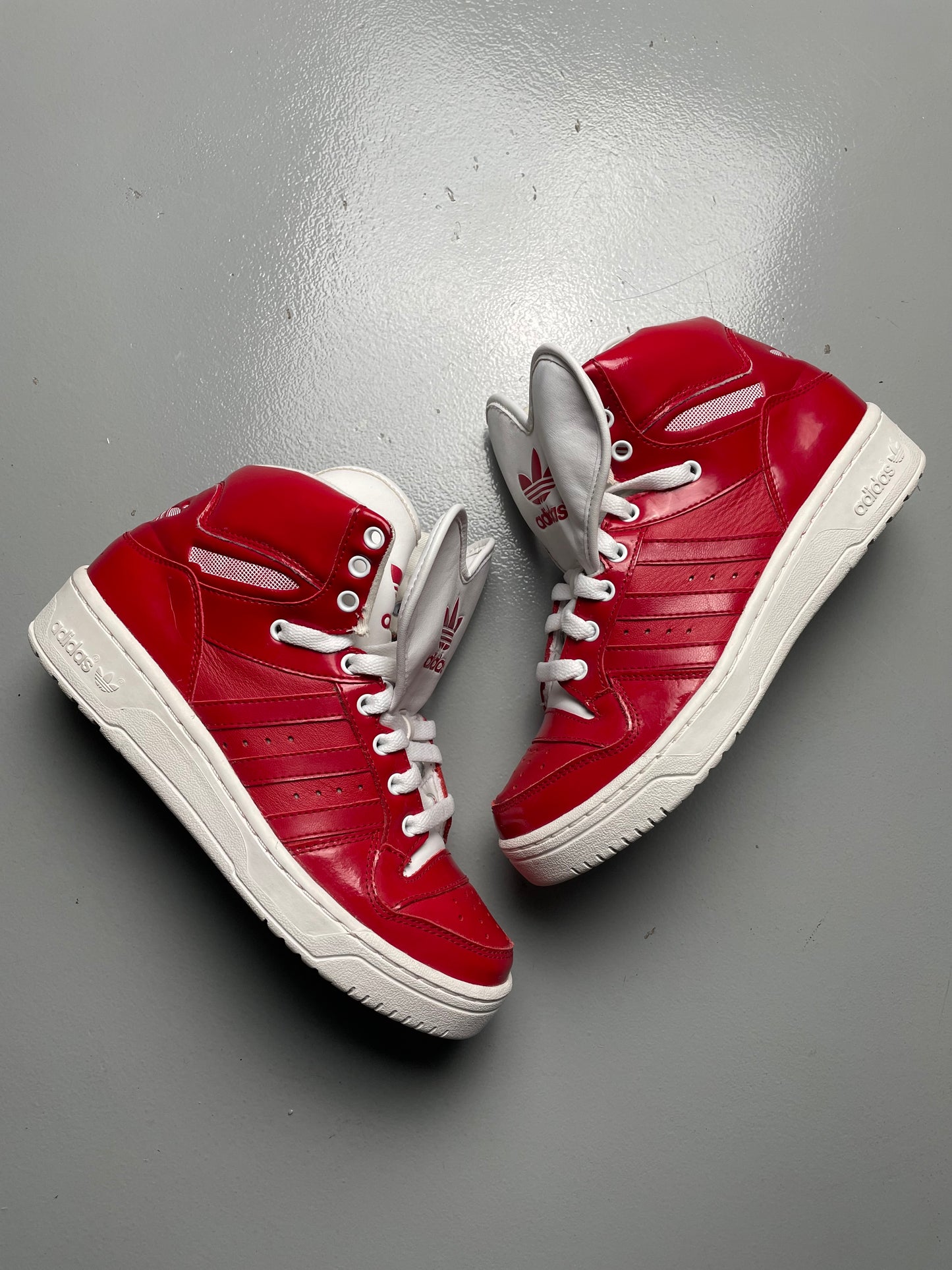 2012 adidas Originals Metro Attitude Logo Heart (red) - size 38 2/3