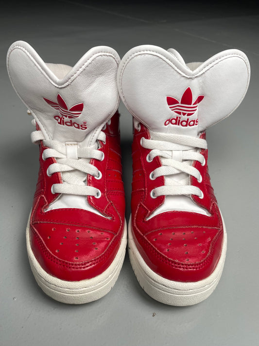 2012 adidas Originals Metro Attitude Logo Heart (red) - size 36 2/3