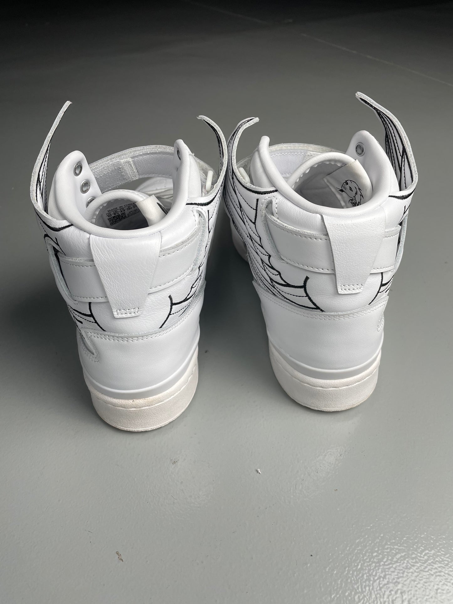 adidas Originals by Jeremy Scott 2022 JS Wings 4.0 (white) - size 44