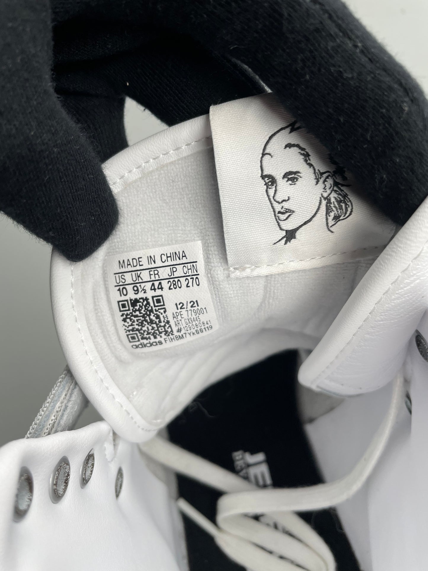 adidas Originals by Jeremy Scott 2022 JS Wings 4.0 (white) - size 44