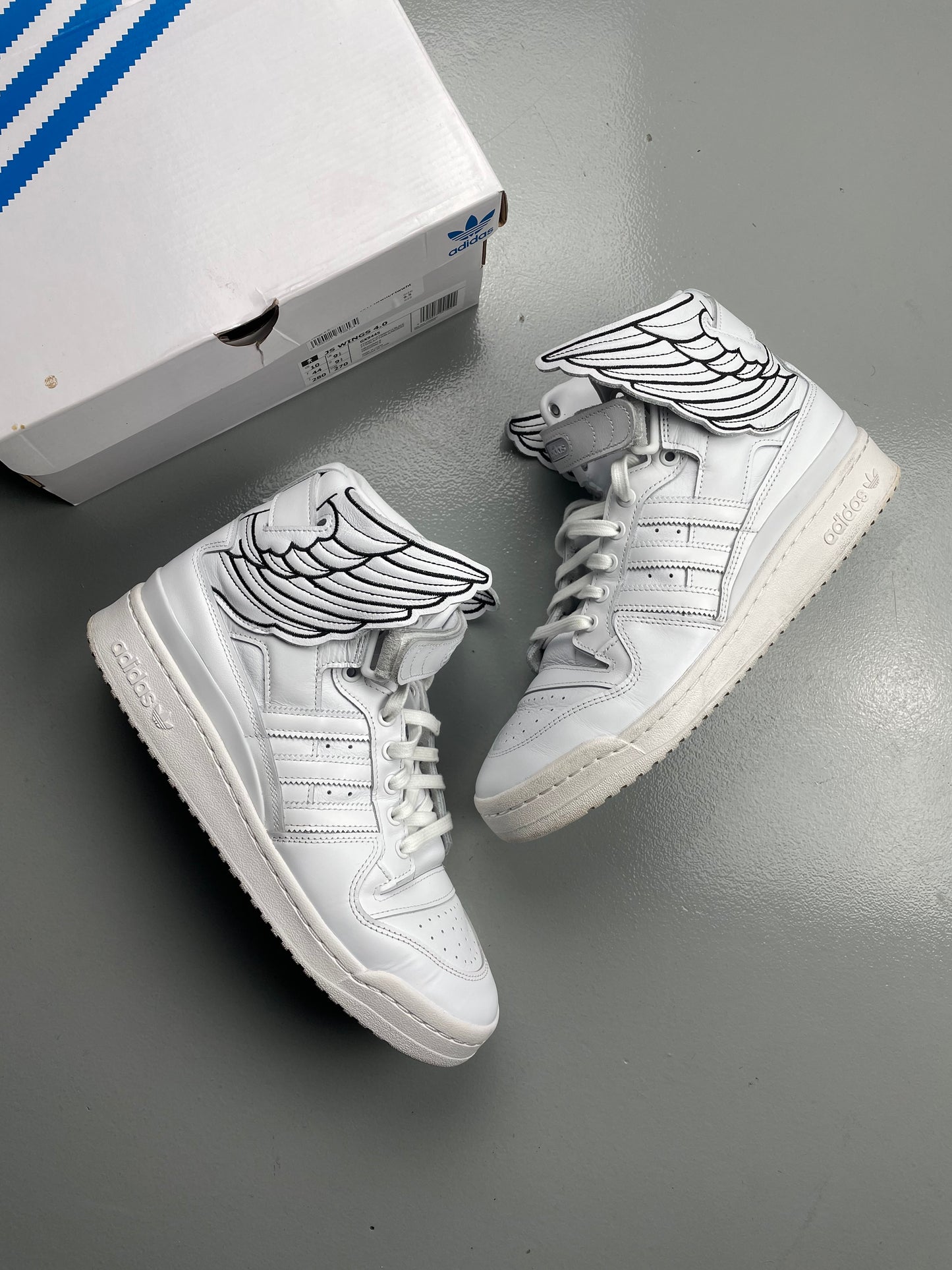 adidas Originals by Jeremy Scott 2022 JS Wings 4.0 (white) - size 44