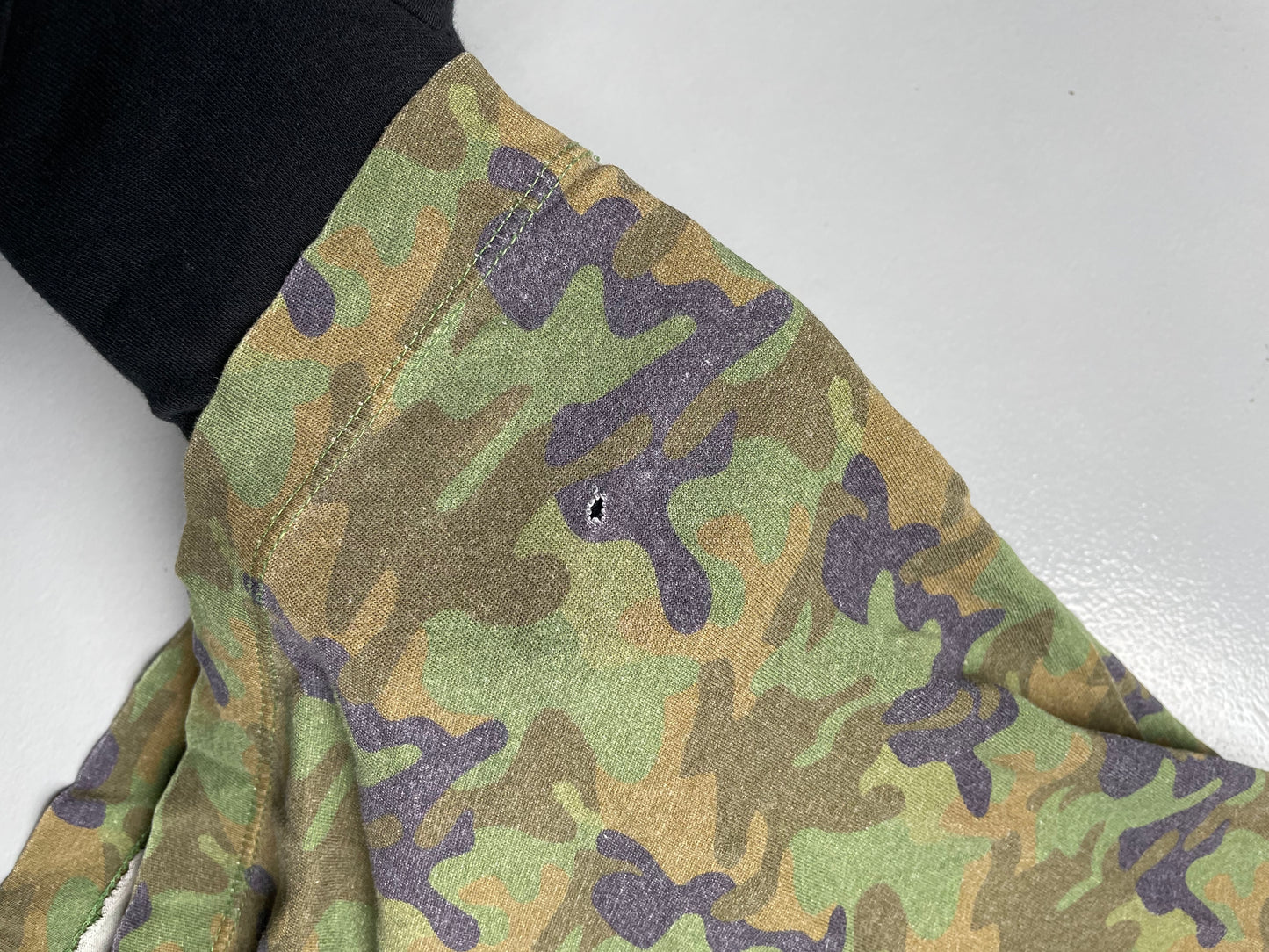 Gosha Rubchinskiy A/W 2016 camo logo t-shirt - size L