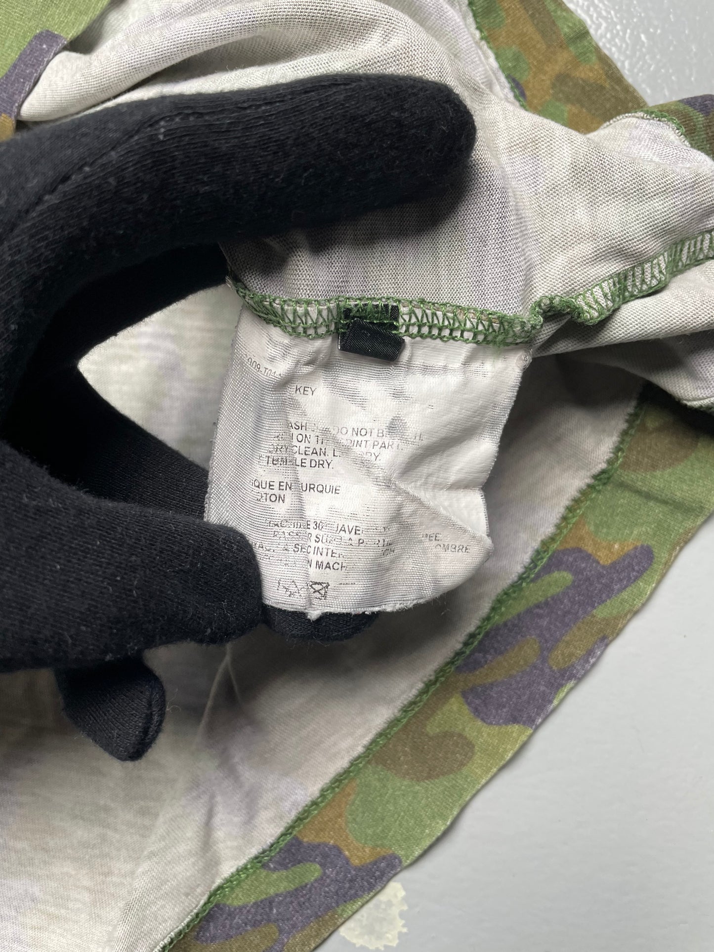 Gosha Rubchinskiy A/W 2016 camo logo t-shirt - size L
