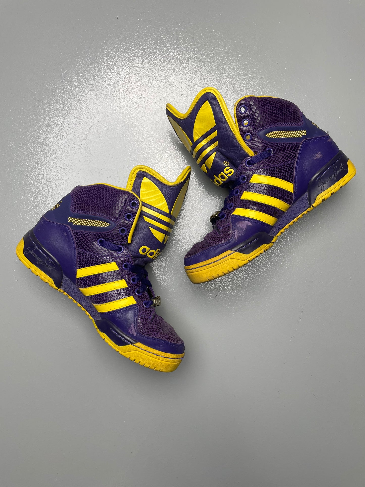 adidas Originals by Jeremy Scott S/S 2009 JS Logo (purple/yellow) - size 36 2/3