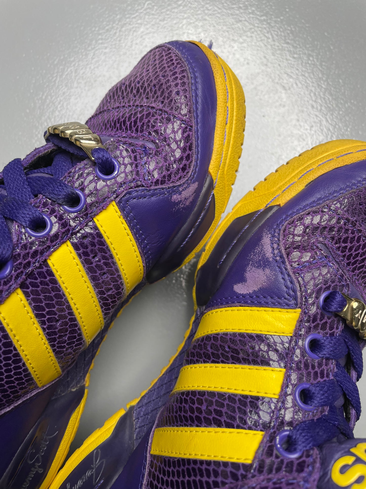 adidas Originals by Jeremy Scott S/S 2009 JS Logo (purple/yellow) - size 36 2/3