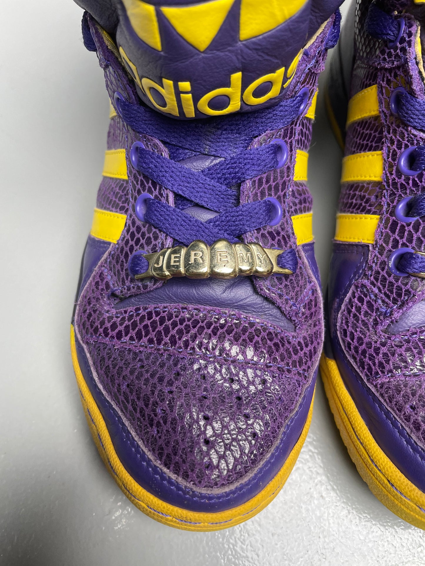 adidas Originals by Jeremy Scott S/S 2009 JS Logo (purple/yellow) - size 36 2/3