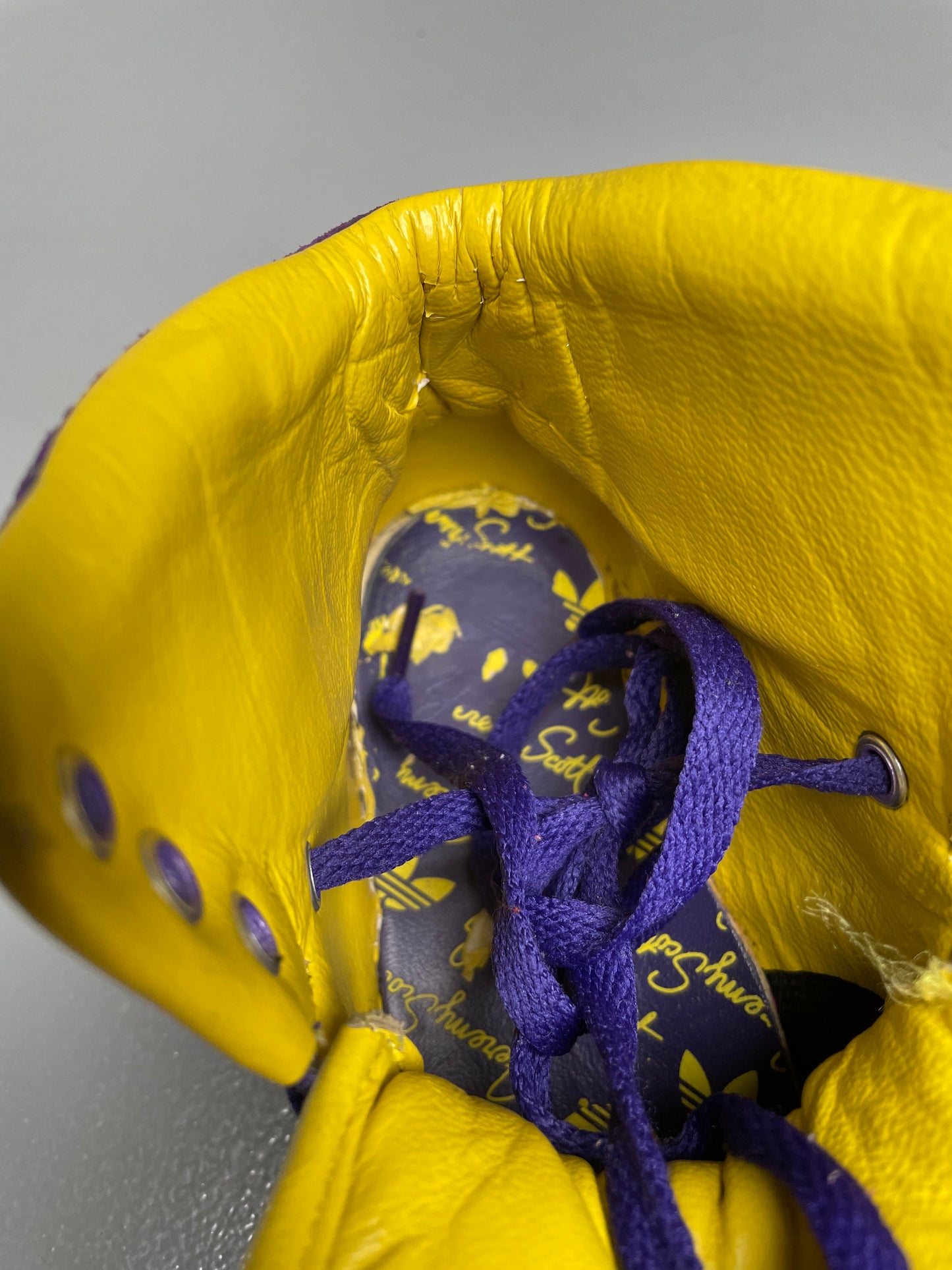 adidas Originals by Jeremy Scott S/S 2009 JS Logo (purple/yellow) - size 36 2/3
