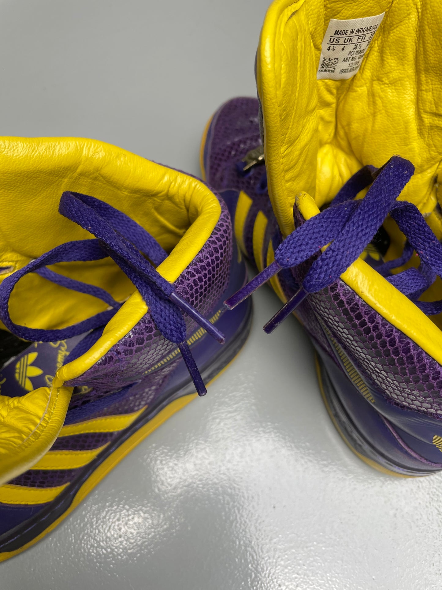 adidas Originals by Jeremy Scott S/S 2009 JS Logo (purple/yellow) - size 36 2/3