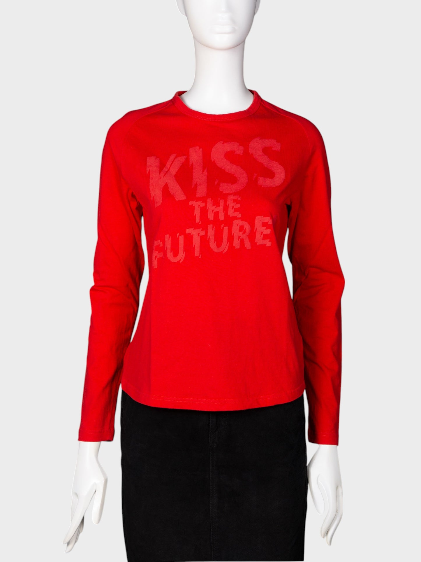 Wild & Lethal Trash - (vintage) - "Kiss The Future" long-sleeve t-shirt - women's size M