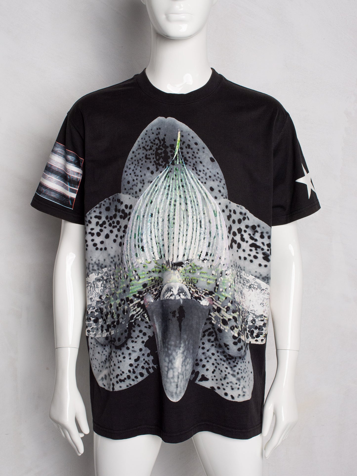 Givenchy by Riccardo Tisci S/S 2015 orchid columbian fit t-shirt - size S
