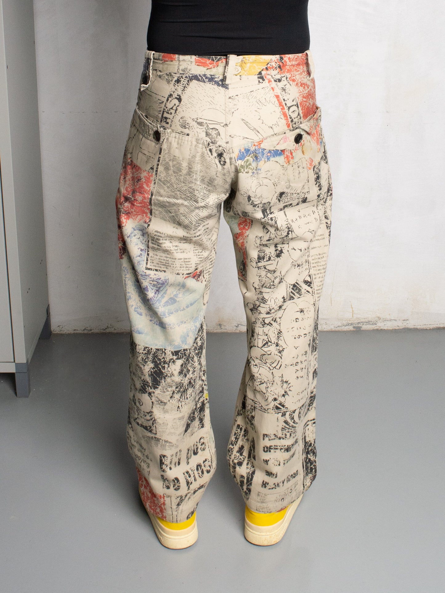 Y's - S/S 2013 - manga print pants - size 3