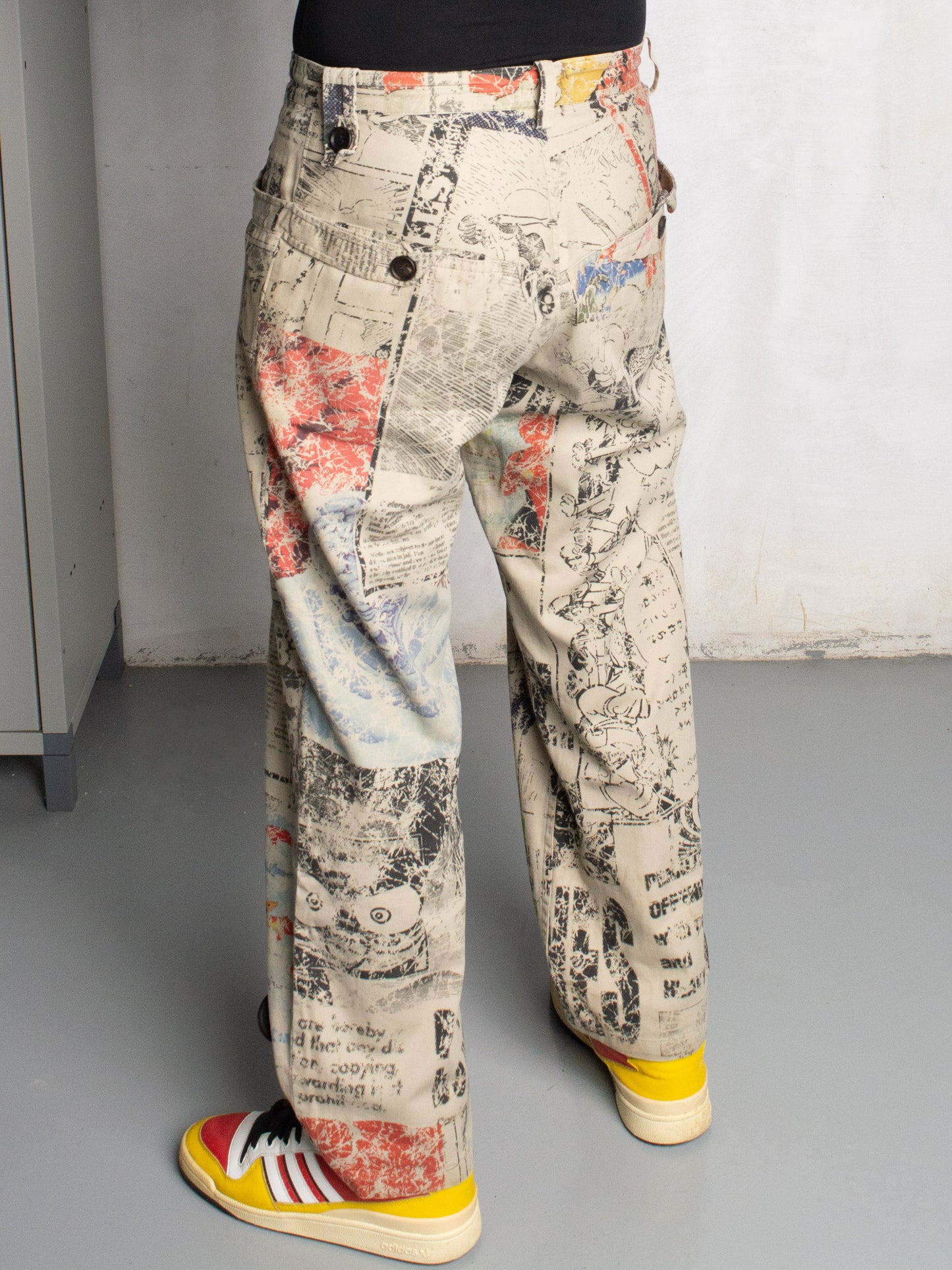 Y's - S/S 2013 - manga print pants - size 3
